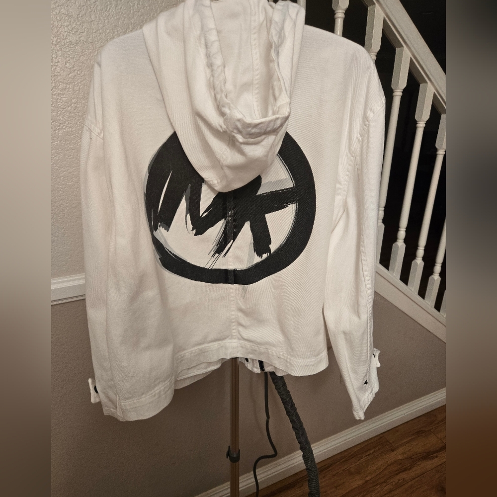 Michael Kors White Denmin Utility Jacket with Hood - Picture 8 of 8